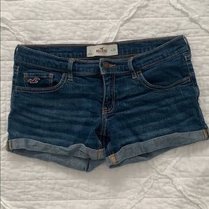 Hollister Short Women Size 7